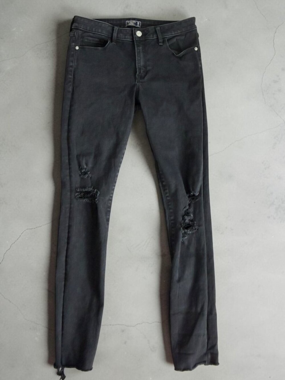 ABERCROMBIE & FITCH Mid Rise Black Super Skinny Jeans Size 29 / US 8